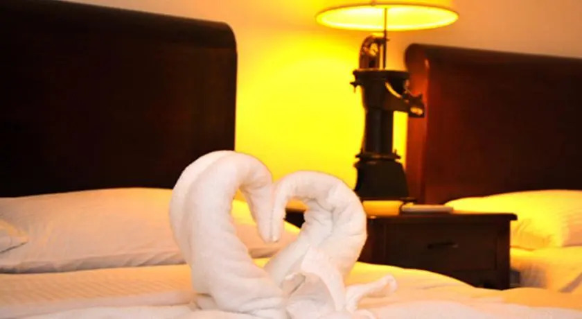 Escondido Beach Resort