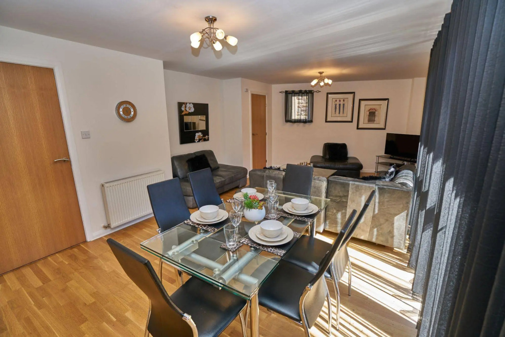 Lochrin Apartments by Edinburgh City Apartments