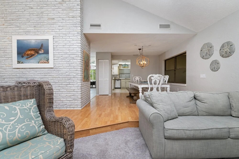 Private 4 Bedroom Pool Spa Home Located on Palma Sola Blvd 4 Home by Redawning