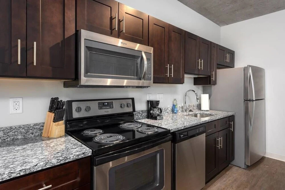 Apartments at 6105 Delmar Blvd