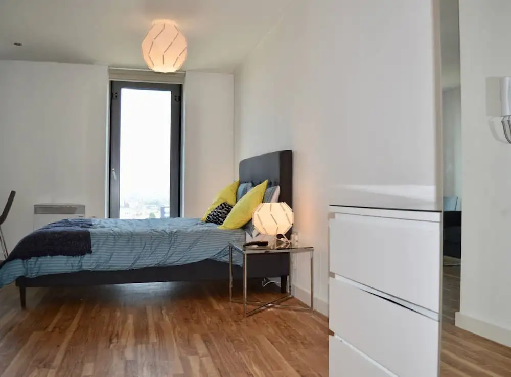 Modern Studio Apartment in Media City