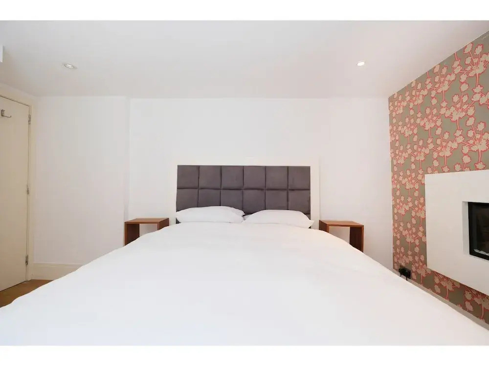 Modern, Newly Furnished Flat for 4 in Peckham