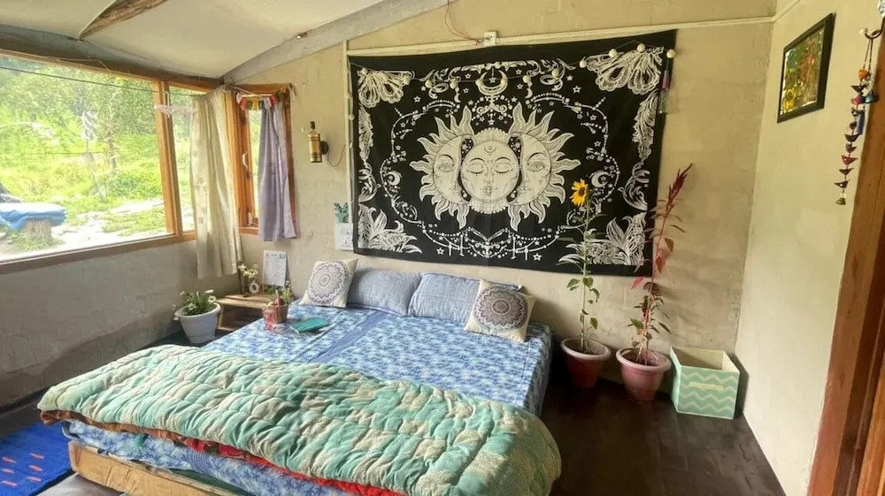 Zevibes Cafe & Homestay