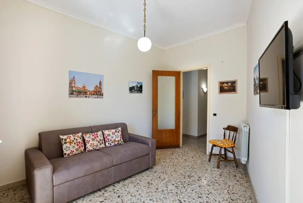 Tra il Centro e Il Mare Apartment con terrazzo
