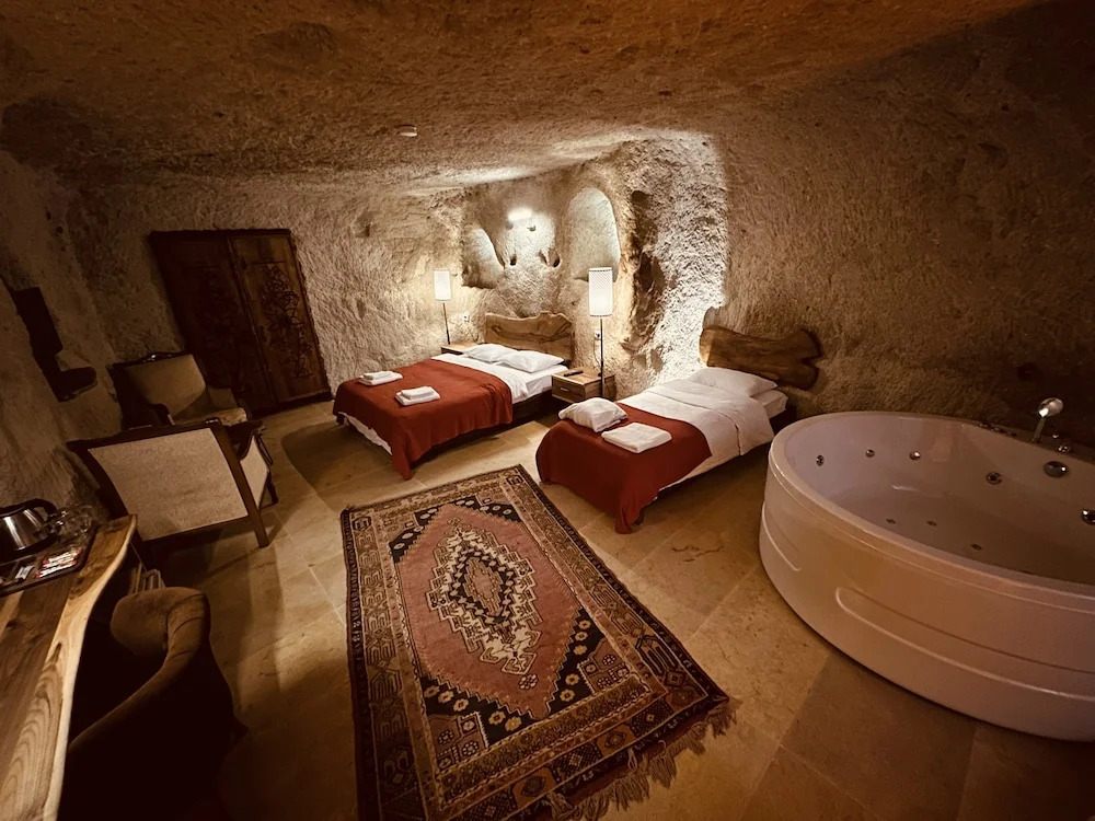 Asma Altı Cave