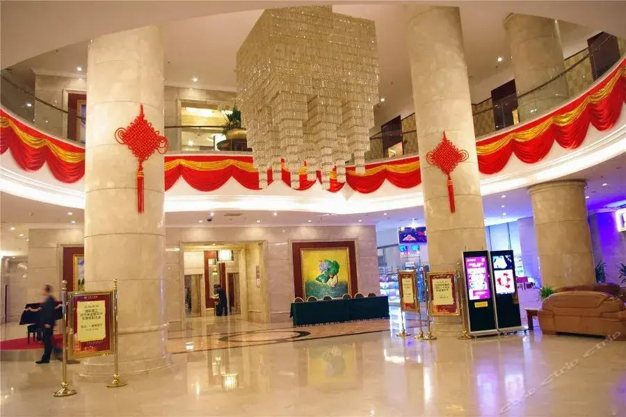 Glory Grand Hotel