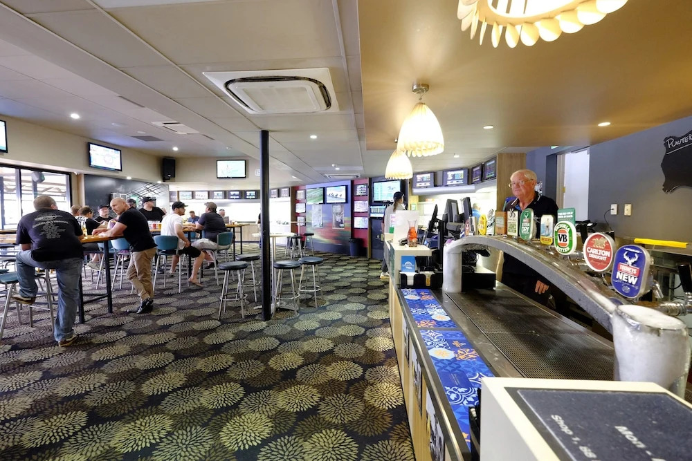 Lakes and Ocean Hotel Forster