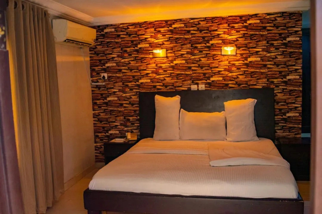 Отель Beliana Suites