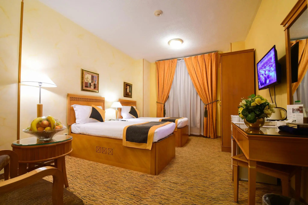 Al Ansar Palace Golden Tulip Hotel