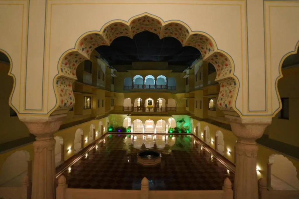 Hotel Raj Bagh Palace