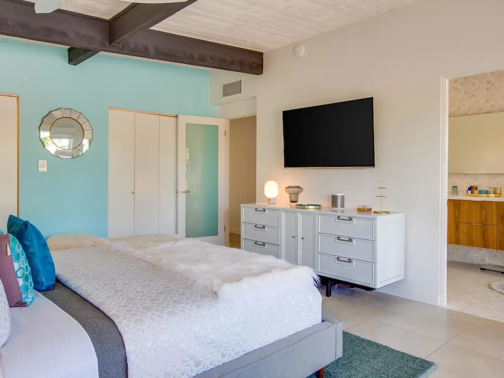 Modern Monte Vista Holiday home 4