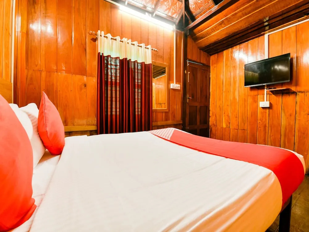 OYO 15962 Green Aura Resort