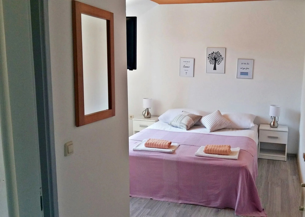 Apartments Karacic