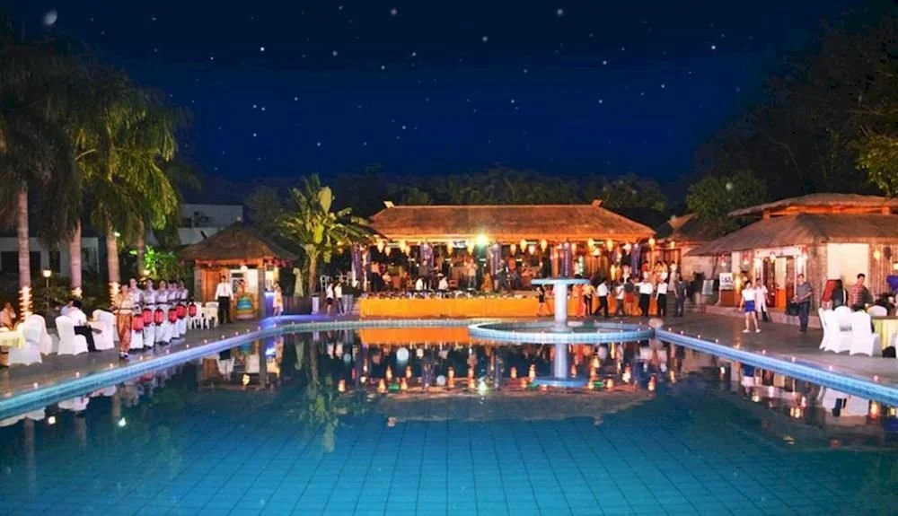 Xinglong Pearl Hot Spring Hotel