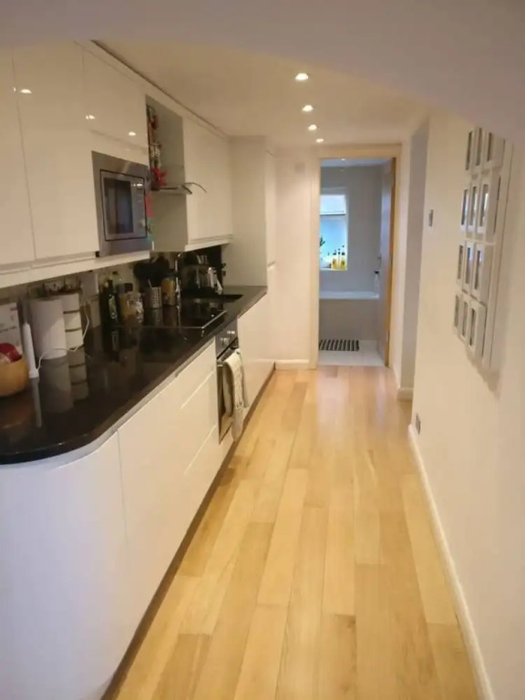 2-bed, Sleeps 4, Garden