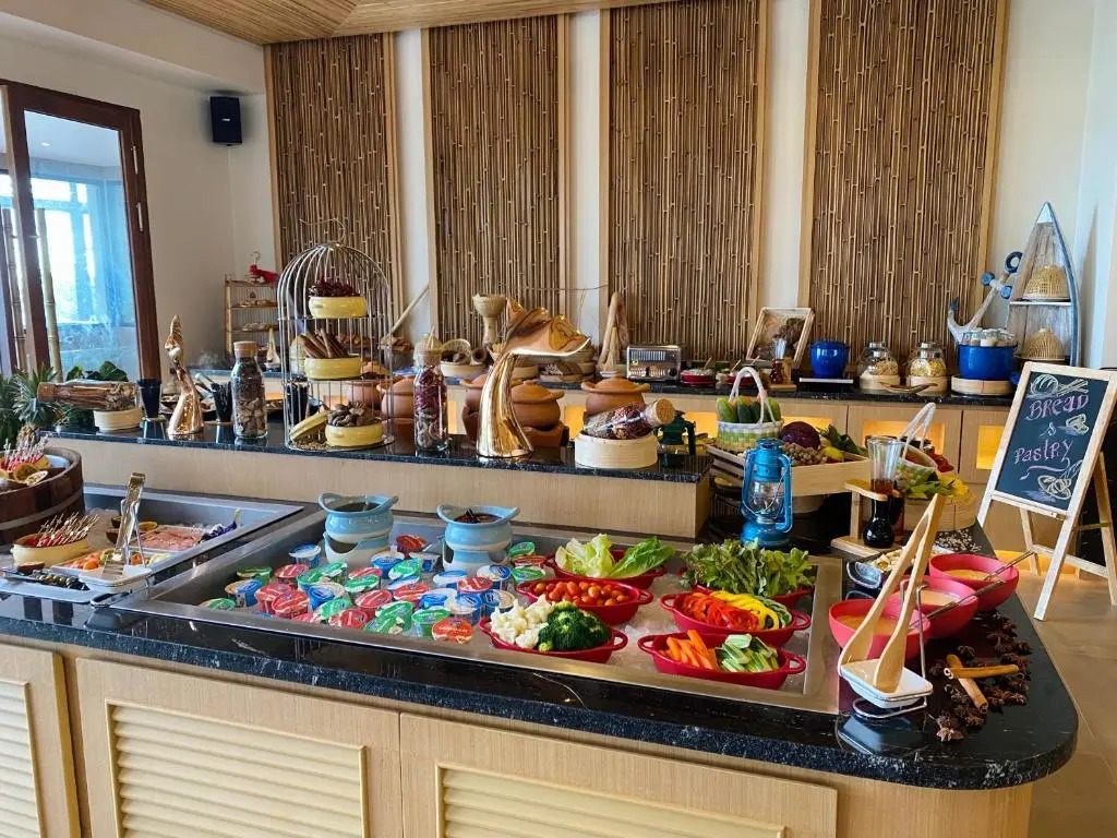 SINAE Phuket Luxury Hotel
