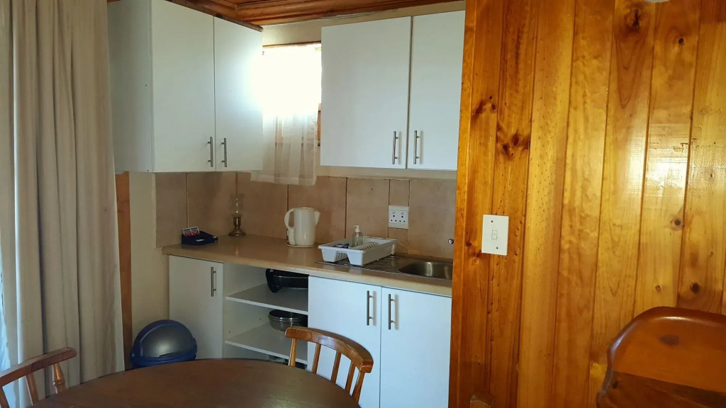 Lakeside Accommodation