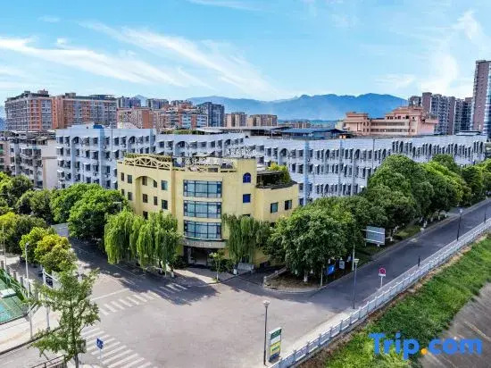 Yijiang Xianju Inn