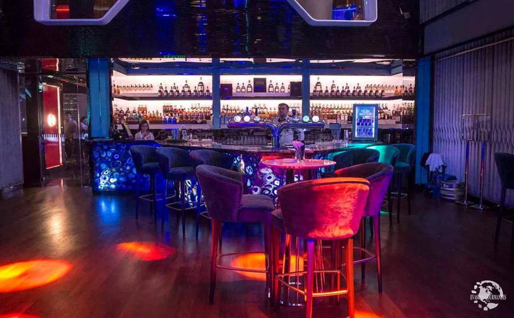 LUME Platinum Suites