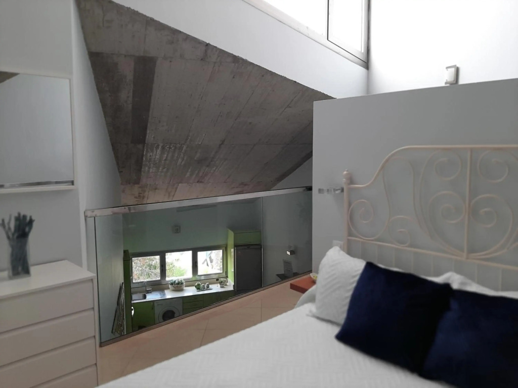 Loft de diseño muy luminoso, ideal parejas y teletrabajo