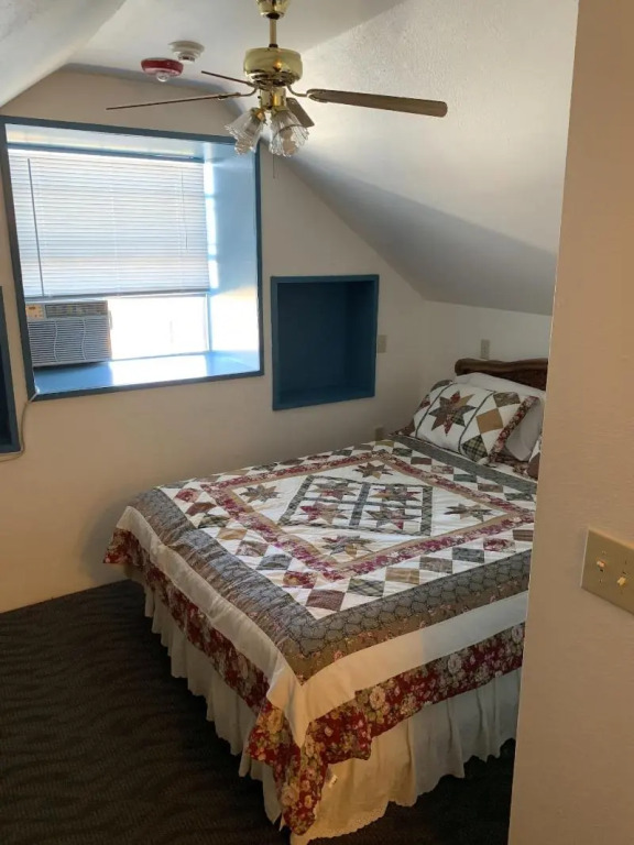 Sugarloaf Mountain Motel