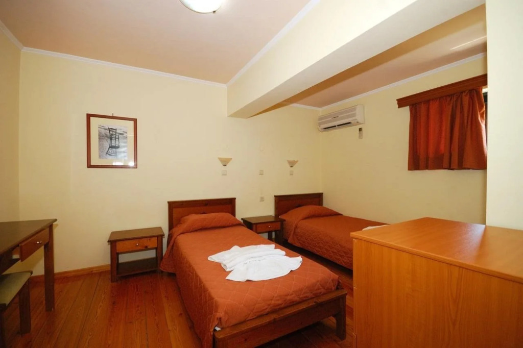 Aloni Suites
