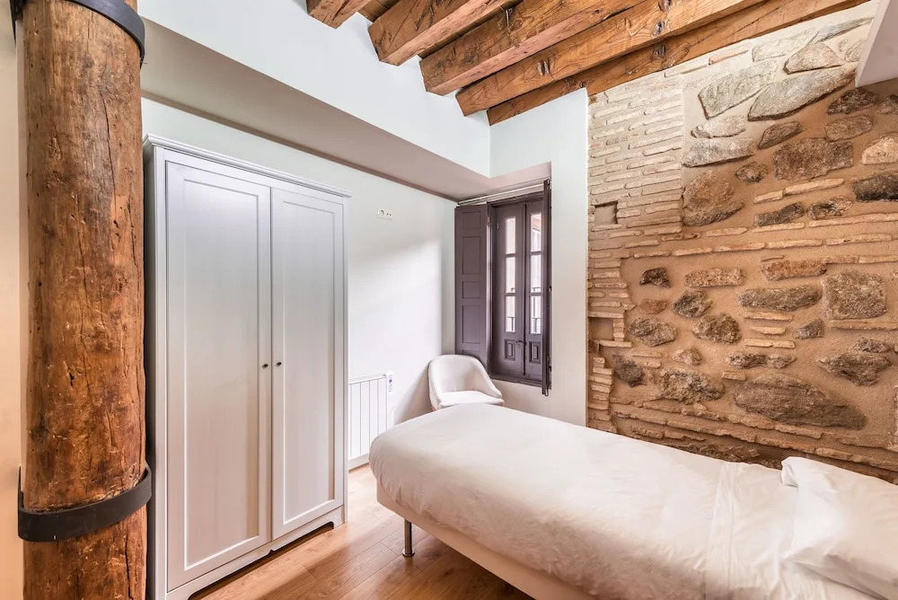 Apartamentos Santa Fe by Toledo AP