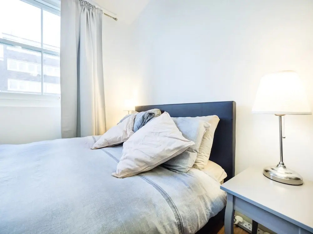Top Floor Compact Apartment Notting Hill