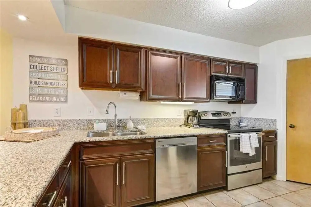 Hibiscus 303D - Two Bedroom Condo