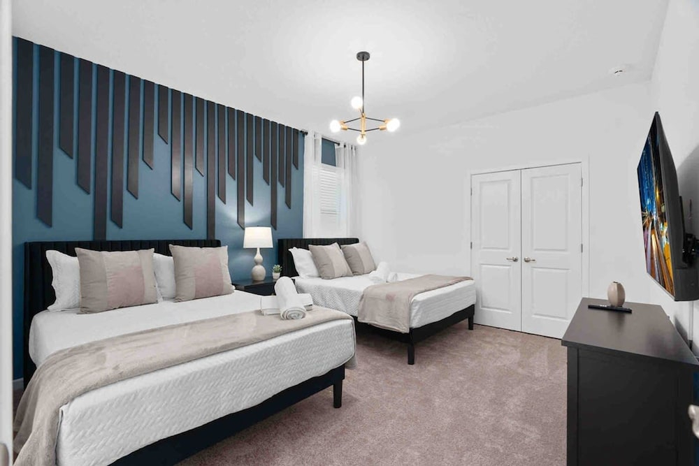 Super Fancy- 15bdr 17bas Huge 7 000sqft Home