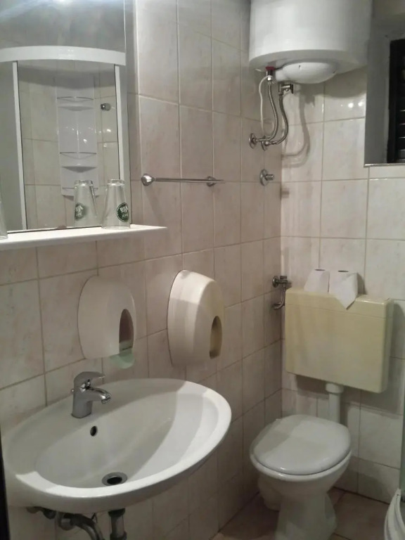 Apartments "Villa Mungos" Sobra