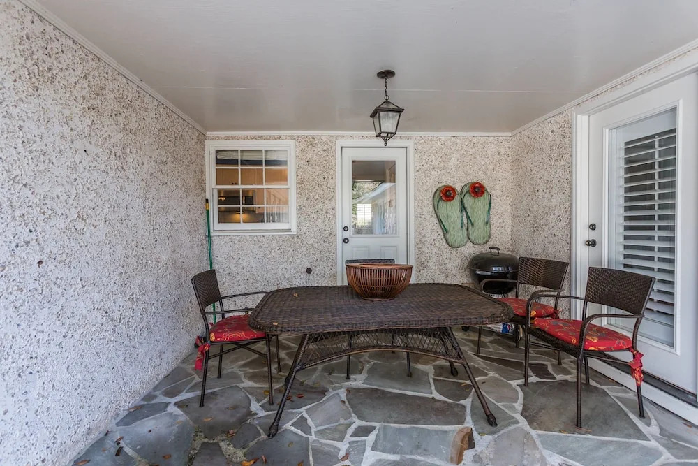 619 Bartow Street by Hodnett Cooper