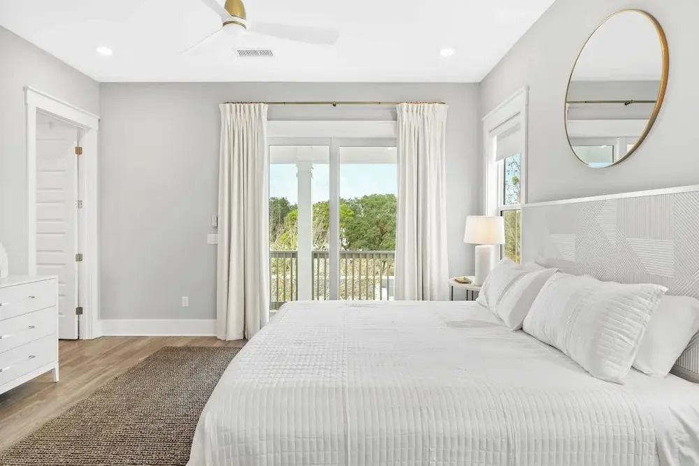 Sea Dweller by Avantstay Rooftop Spa + Gulf View Golf Cart, Pool