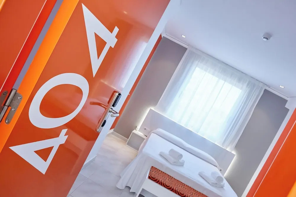 Hotel DL Port