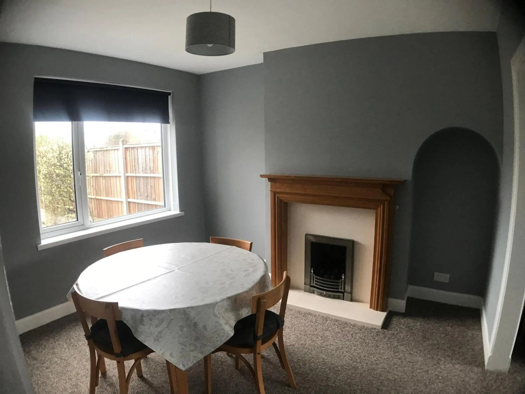 Wyken House - 3 Bedroom House Coventry- Sleeps 5 - Rated Superb
