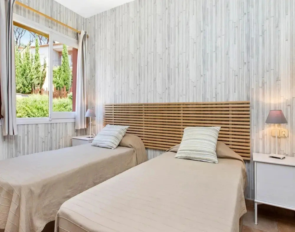 Villa in Spain Near Sandy Beach & Mountain Views