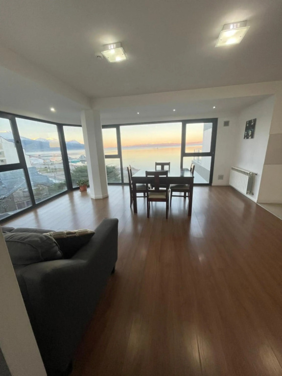 Entire apartment in Patagonia rebate in physical dollar