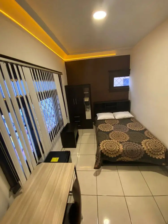 RMS Hostal
