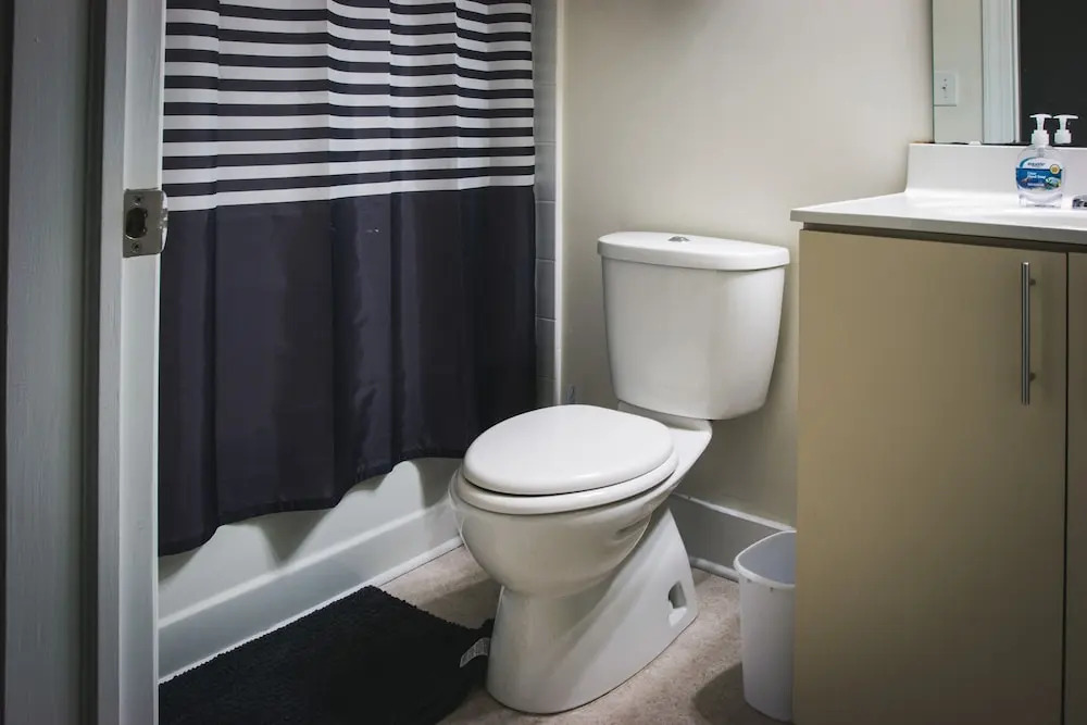 Trendy NODA Apts with Balcony