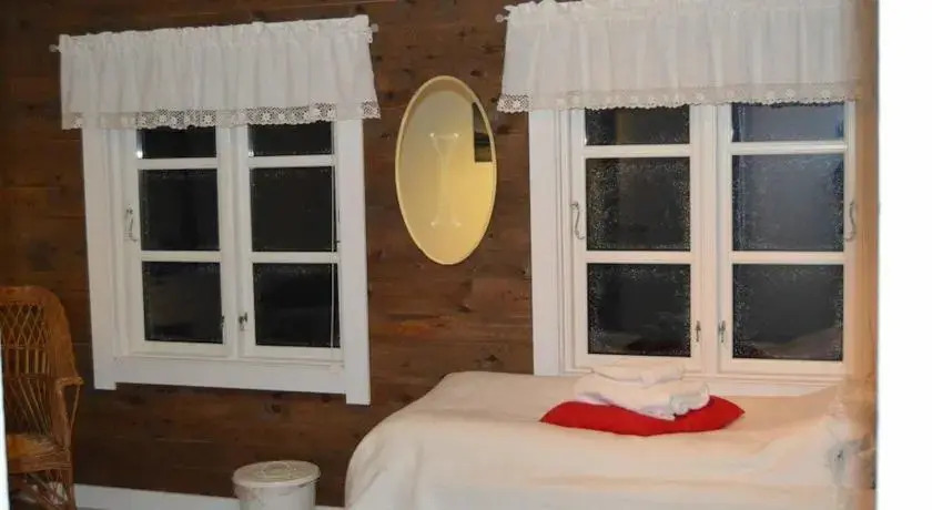 Skogan Lodge