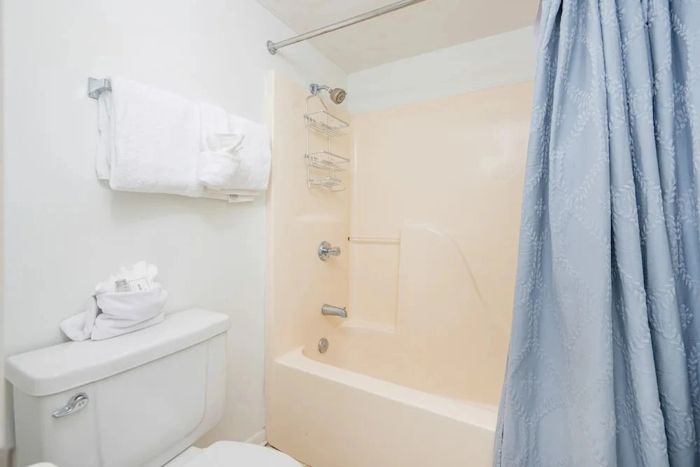 Phoenix V 708 3 Bedroom Condo