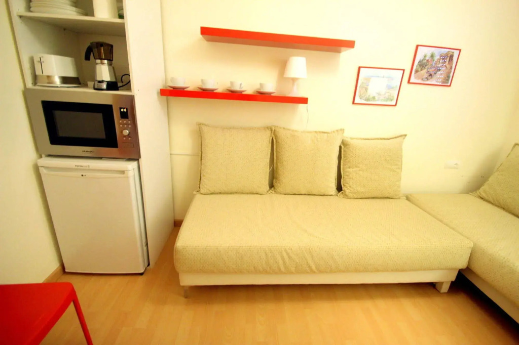 Stopbarcelona Universidad Apartments