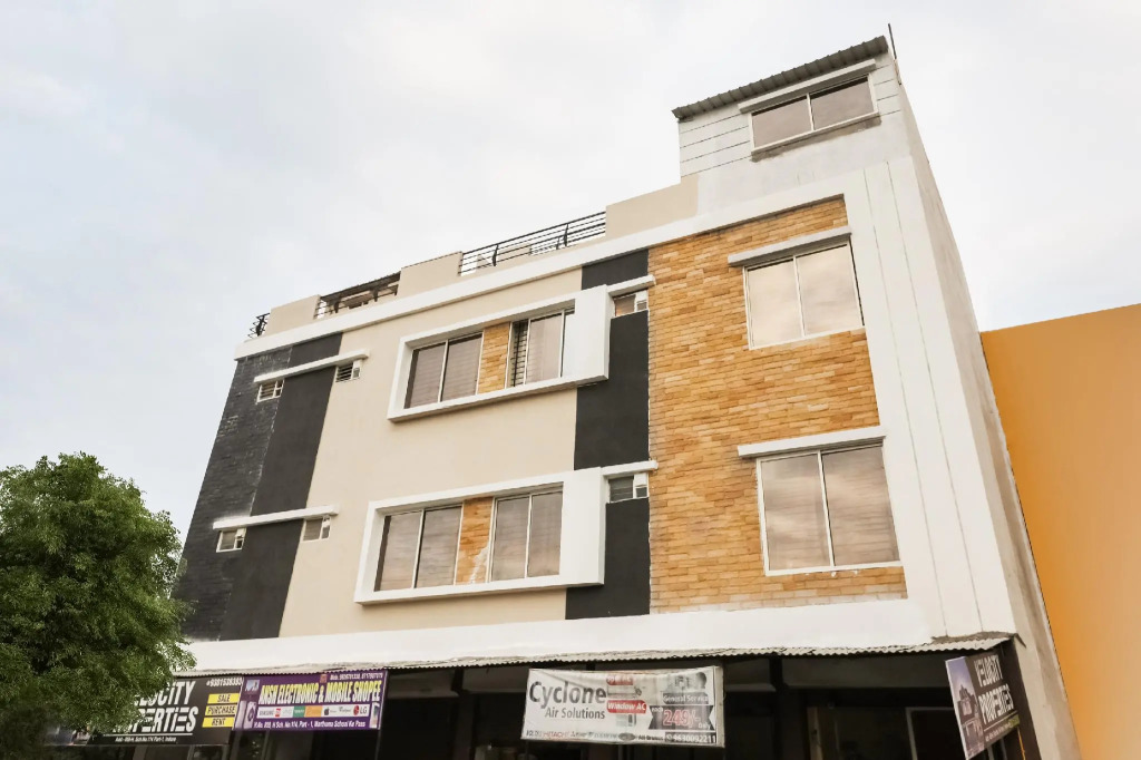 OYO Flagship 30861 Hotel Velocity Vijay Nagar