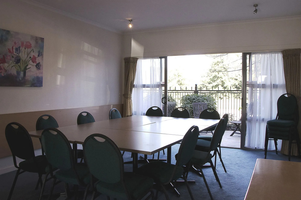 Saxton Lodge