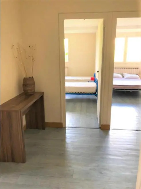 Appartement vue sur baie et océan, 100 m de la plage et du centre par chemin privé
