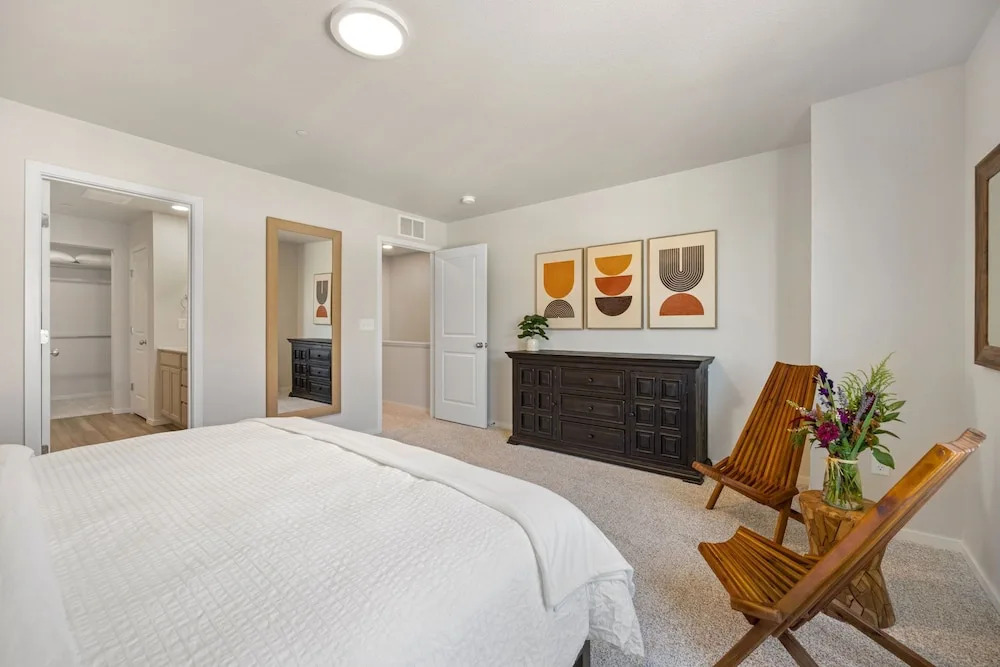 Modern Farmhouse Townhome – Great Central Location!