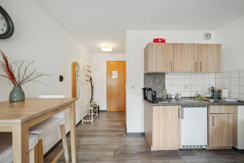 City und Bahnhof Nähe Apartment mit Terrasse, TV und Internet