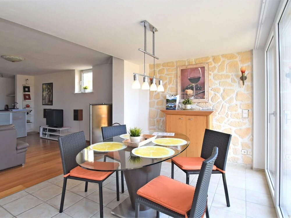Mediterranean-style Flat With Wood Stove, Terrace and a Terrific View of the Edersee dam