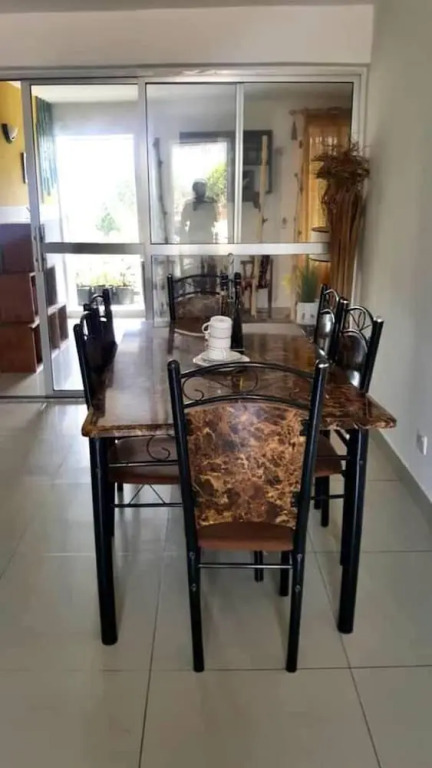 Beautiful 3-bed 2 Bath House at Spur Road Freetown