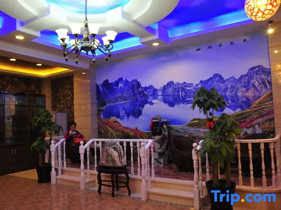 Sunshine 100 Holiday Hotel (Changyi District Government Branch, Zhongxing Street, Jilin)